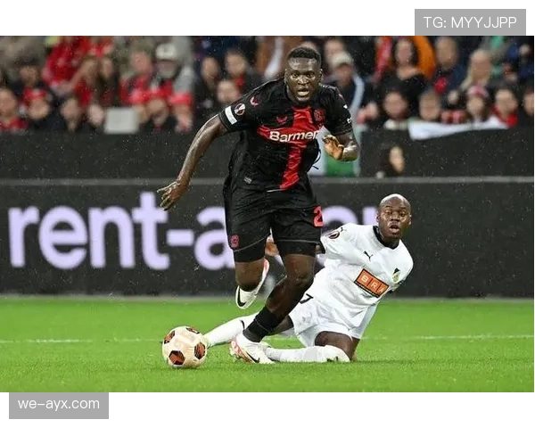 博尼法斯与伊萨克：技术细腻度与身体对抗能力的差异解析