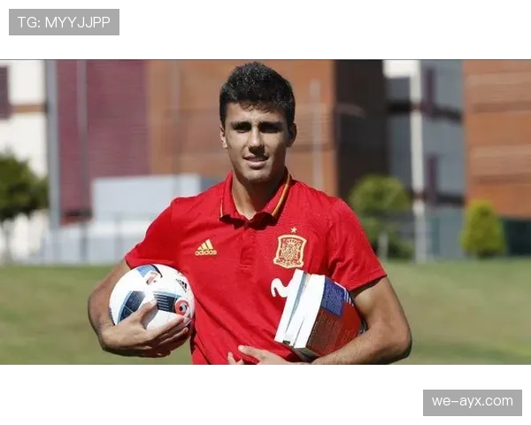 楚阿梅尼与罗德里：防守型中场的模板差异与能力边界